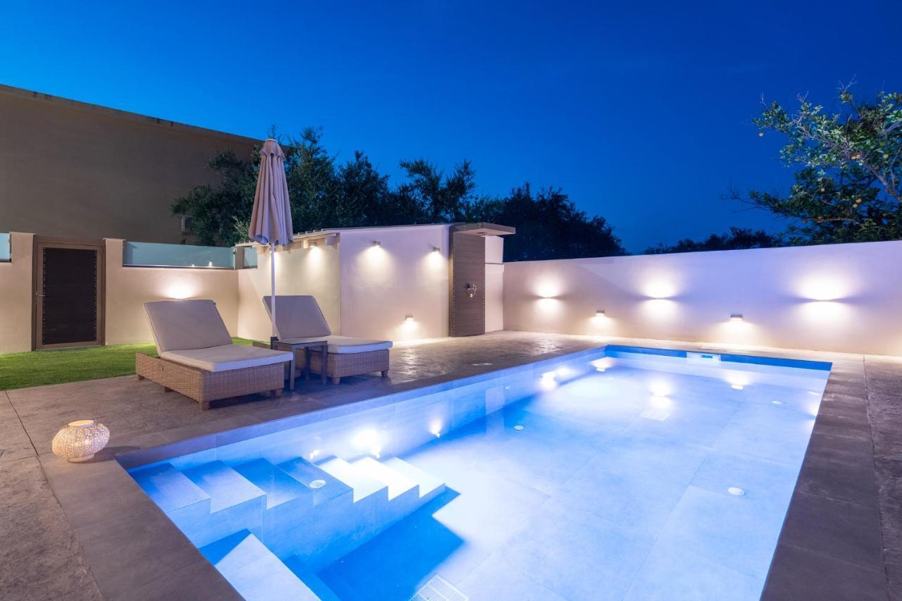 Artemis Luxury Villa Méson Yerakaríon Exterior photo